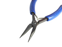 Midsize Long Nose Plier with Smooth Jaw