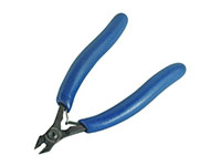 Small Tapered-Relieved Short Tip Flush Cutter