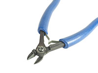 Midsize Oval-Relieved Flush Cutter with Ergo Handle