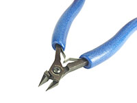 Midsize Tapered-Relieved Super Flush Cutter with Ergo Handle